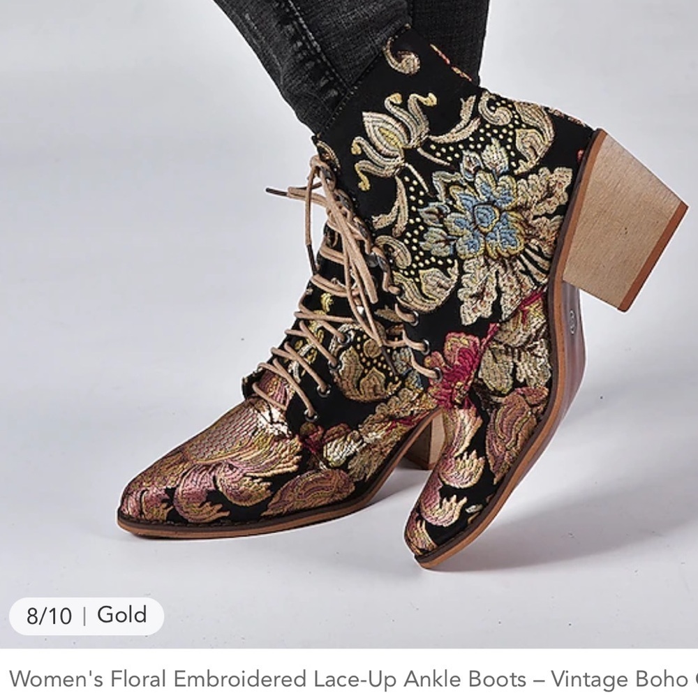 Women’s Vintage Look Embroidered Women's Boots Lace Up Boho size 40/9.5. NEW